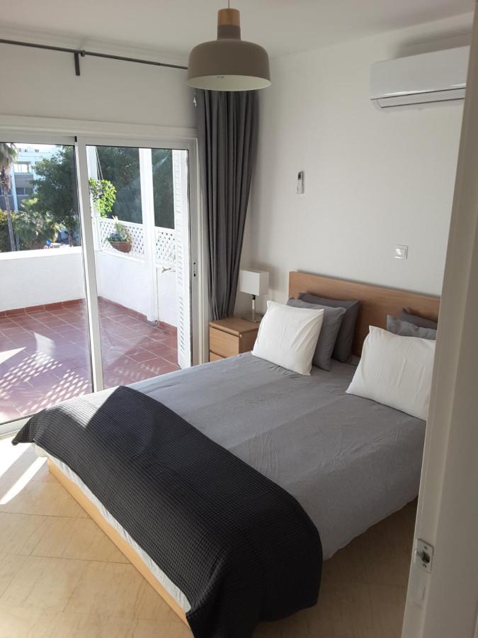 Apartamento Blue Coast Semeli By The Sea Paphos Exterior foto